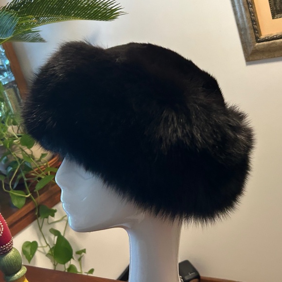 TheFurVault Lenore Marshall Ranch Mink Hat With Fox Trim, AOS, New with Tags main image 15